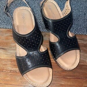 Womens Patricia Size 8 Back Strappy Heels